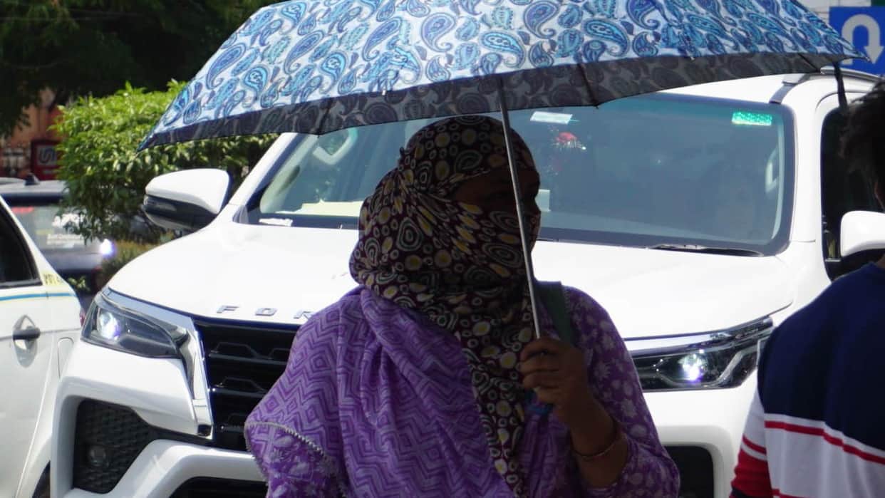 Scorching heat in Punjab Power Cuts Add to Misery Relief Expected from april 26
