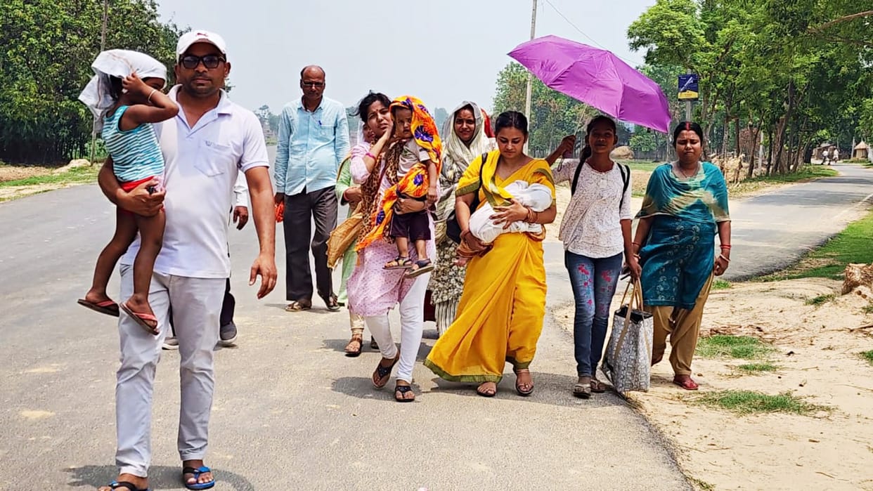West Champaran: Now teachers are falling unconscious due to extreme heat in Bihar, Bihar Education Department