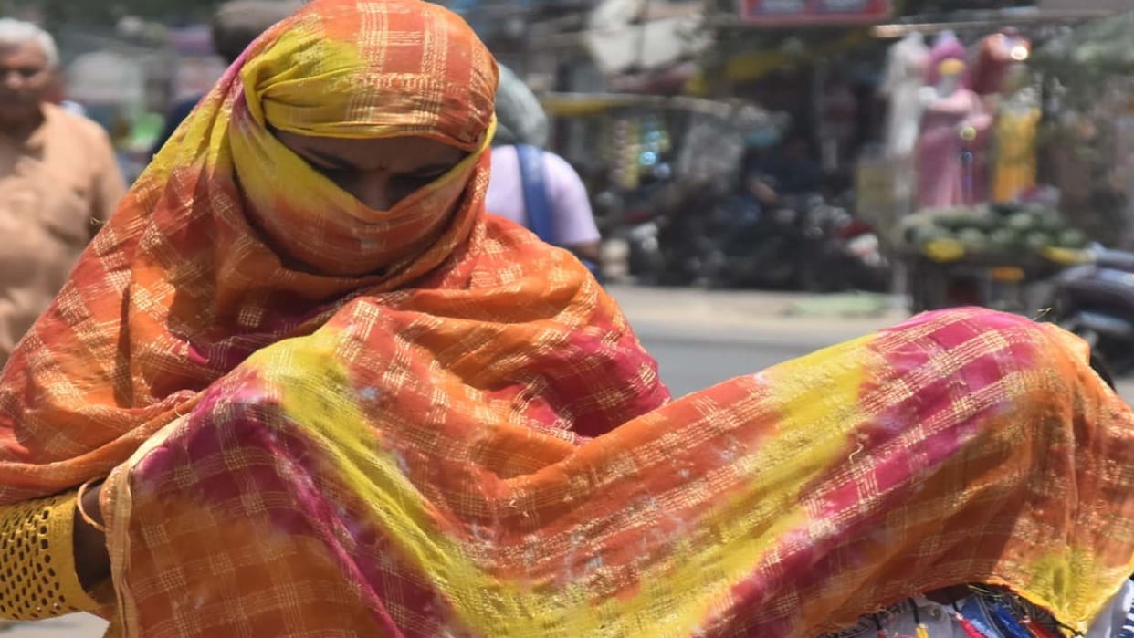 Weather of UP: Temperature rises in the state due to sluggish monsoon, temperature reaches near 41