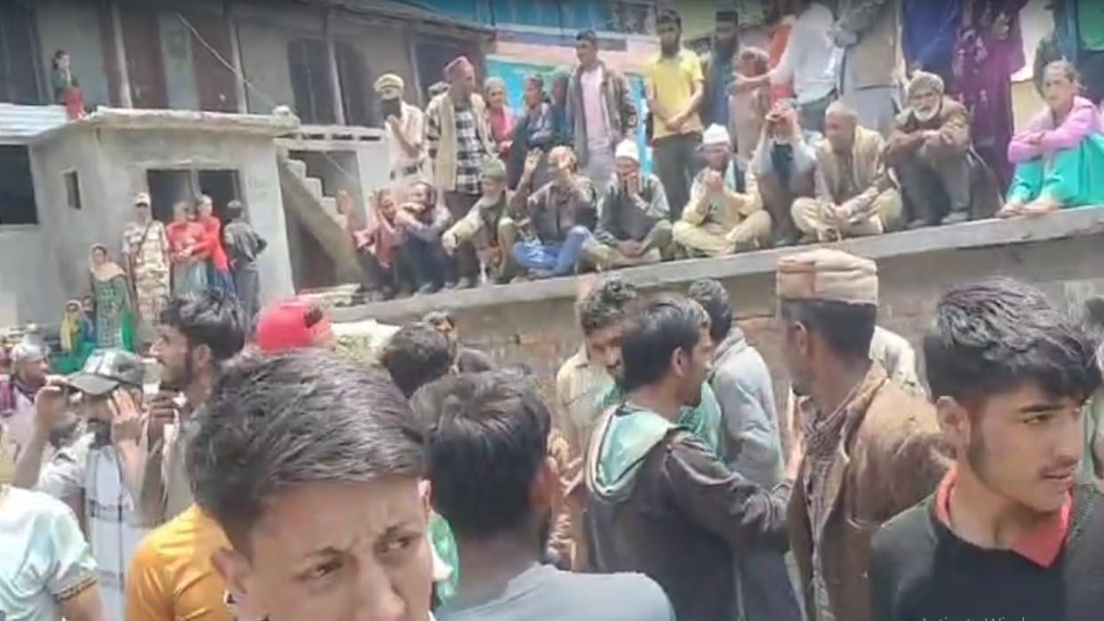 Disappointed due to lack of roads, education and health services, did not cast vote