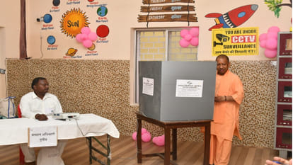 After voting in Gorakhpur, CM Yogi gave the slogan of Modi government once again in the press conference