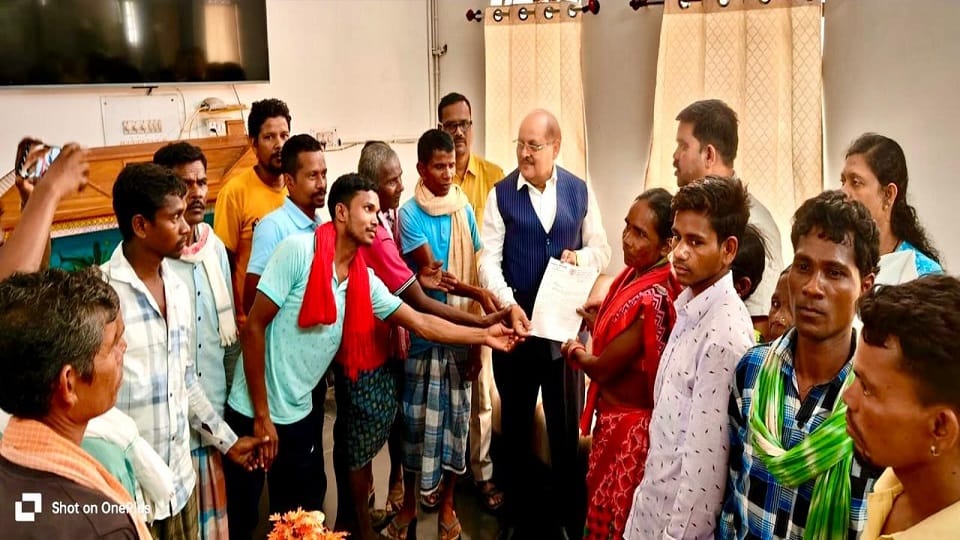 Congress MLA alleges that Tehsildar took money from villagers to lease forest land in Bijapur