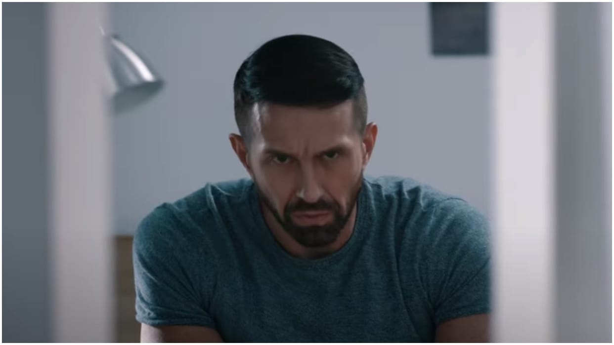Ravi Patel Starrer Kiss Of The Con Queen Trailer Out Directed By Tom Waller Know Details