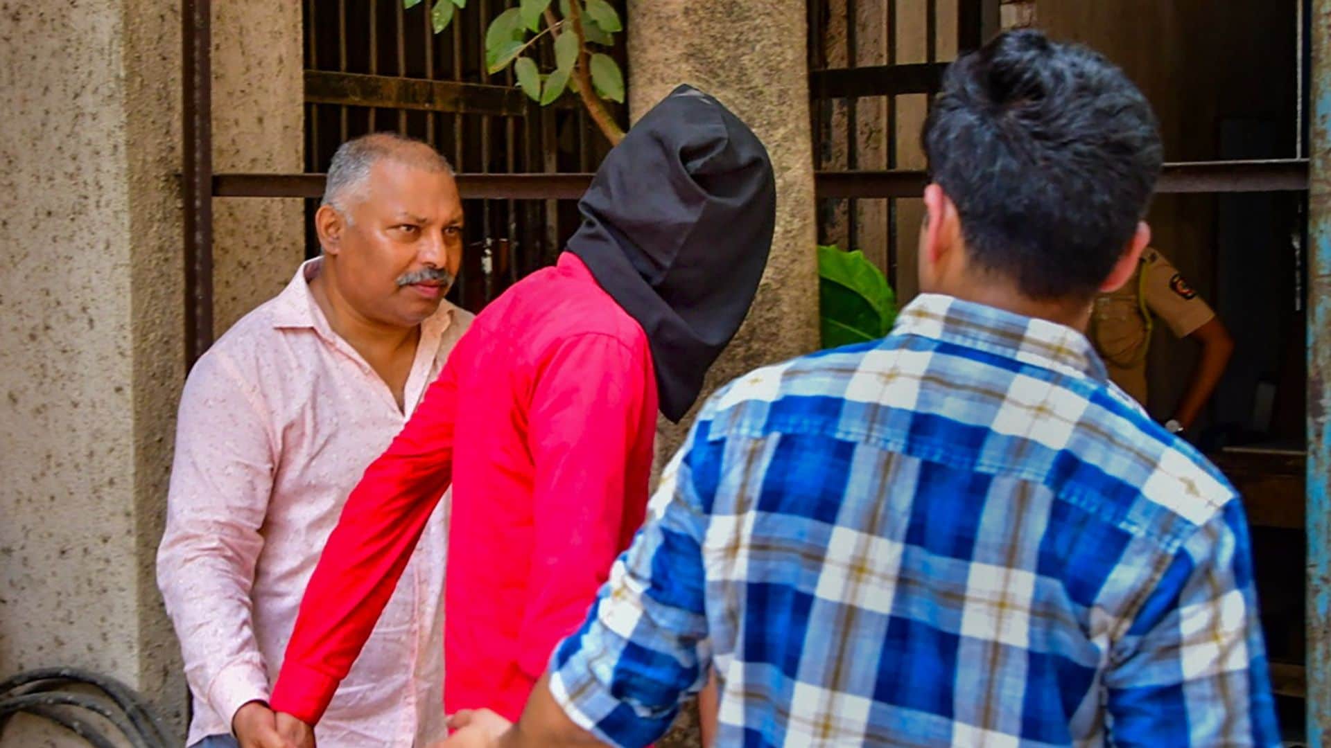 Navi mumbai police infiltrated Bishnoi gangs social media groups This is how attackers of Salman Khan arrested