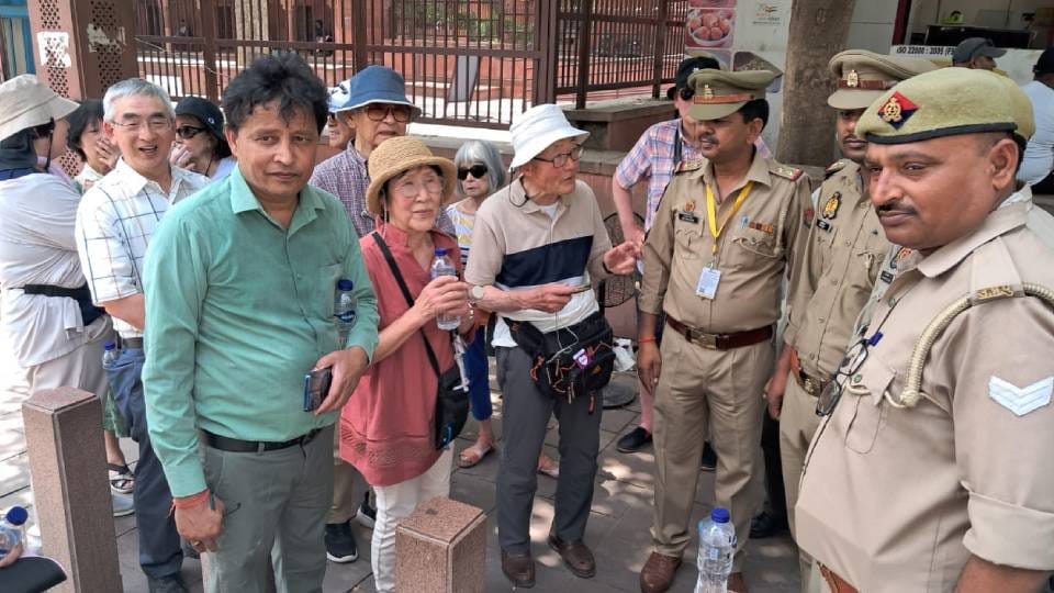 Japanese female tourist got separated from her family at Taj Mahal police found within 30 minutes reunited her