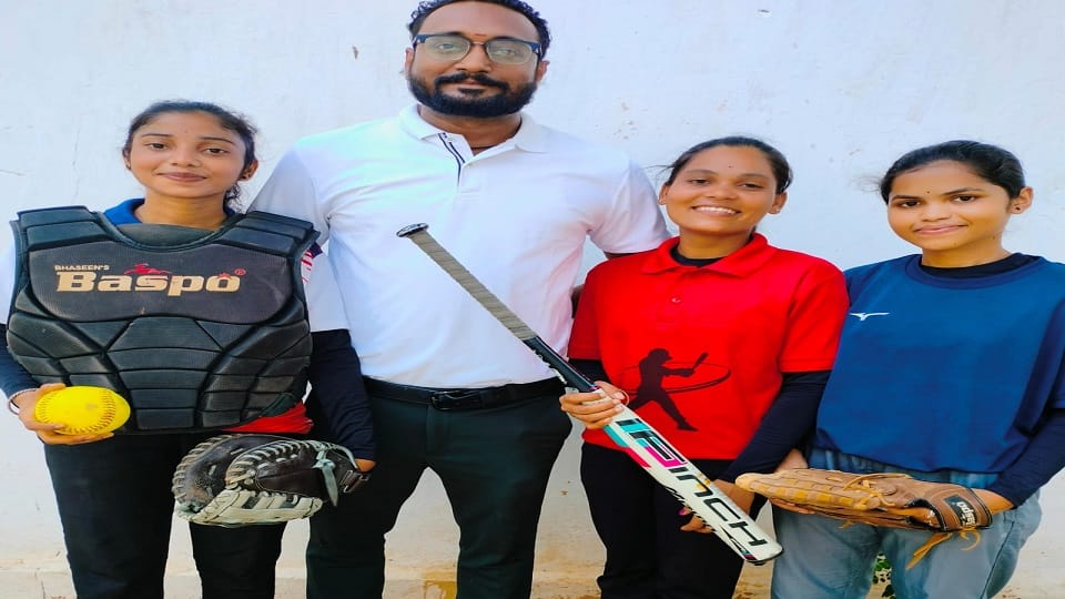 तीन महिला खिलाड़ियों का चयन