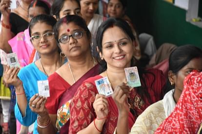 Hot Seat Varanasi lok sabha chunav voting latest unique photos of voting