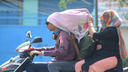 Temperatures in Varanasi reached 24.5 degrees moist winds wires broke electricity came back after 15 hours