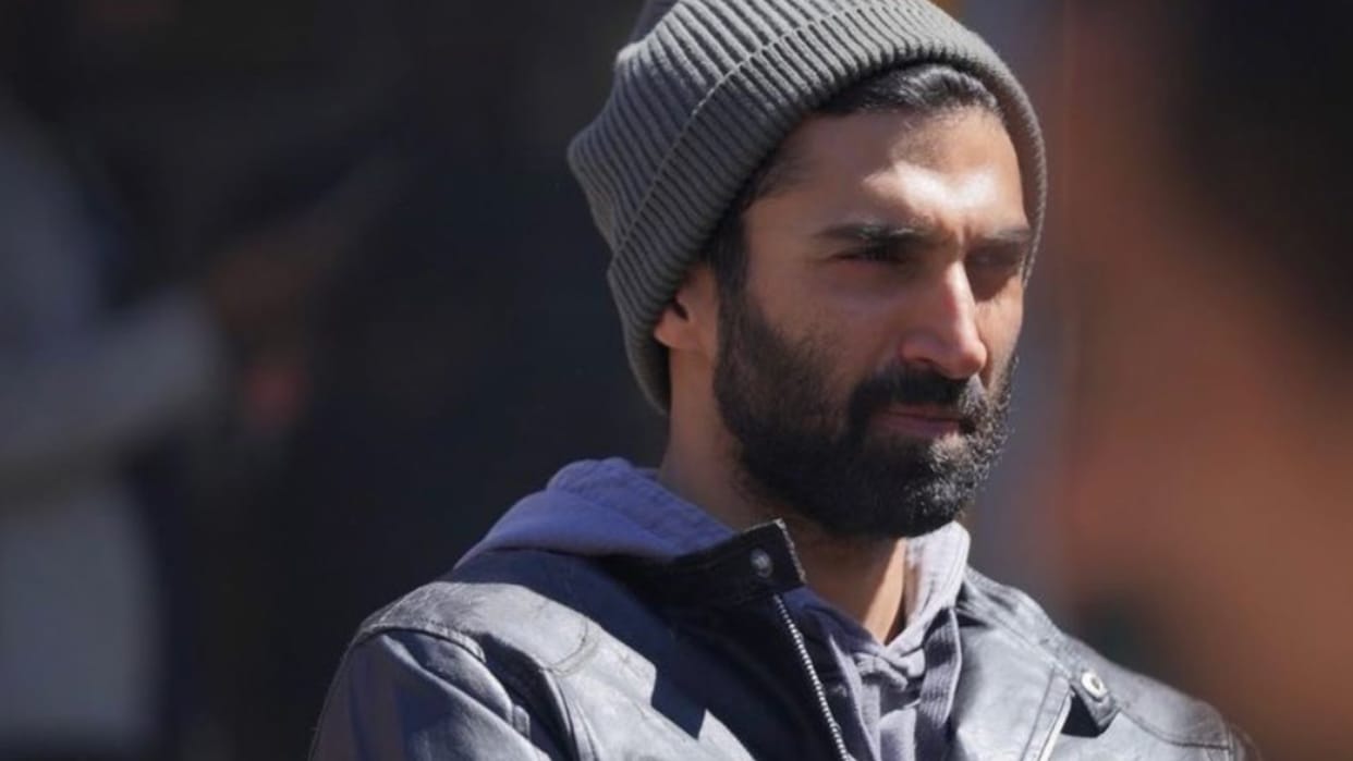 A woman forcefully enters in aditya roy kapoor house and actors registered FIR against her