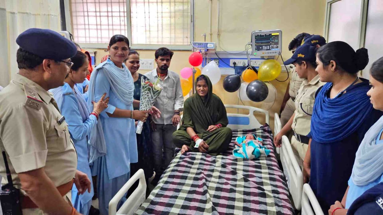 Sagar News: Woman ran away from district hospital with a 4-day-old baby, police caught her