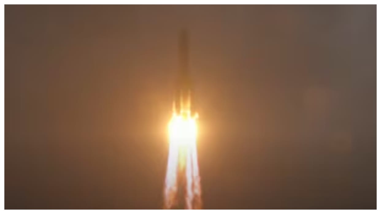 china chang e 6 lunar probe successfully lands on south pole largest known crater