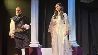 Panchayat series fame actor Durgesh Kumar plays Othello Hindi adaptation Prachi Patwari Himanshu Raj Talreja