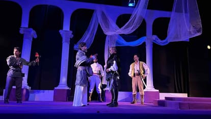 Panchayat series fame actor Durgesh Kumar plays Othello Hindi adaptation Prachi Patwari Himanshu Raj Talreja