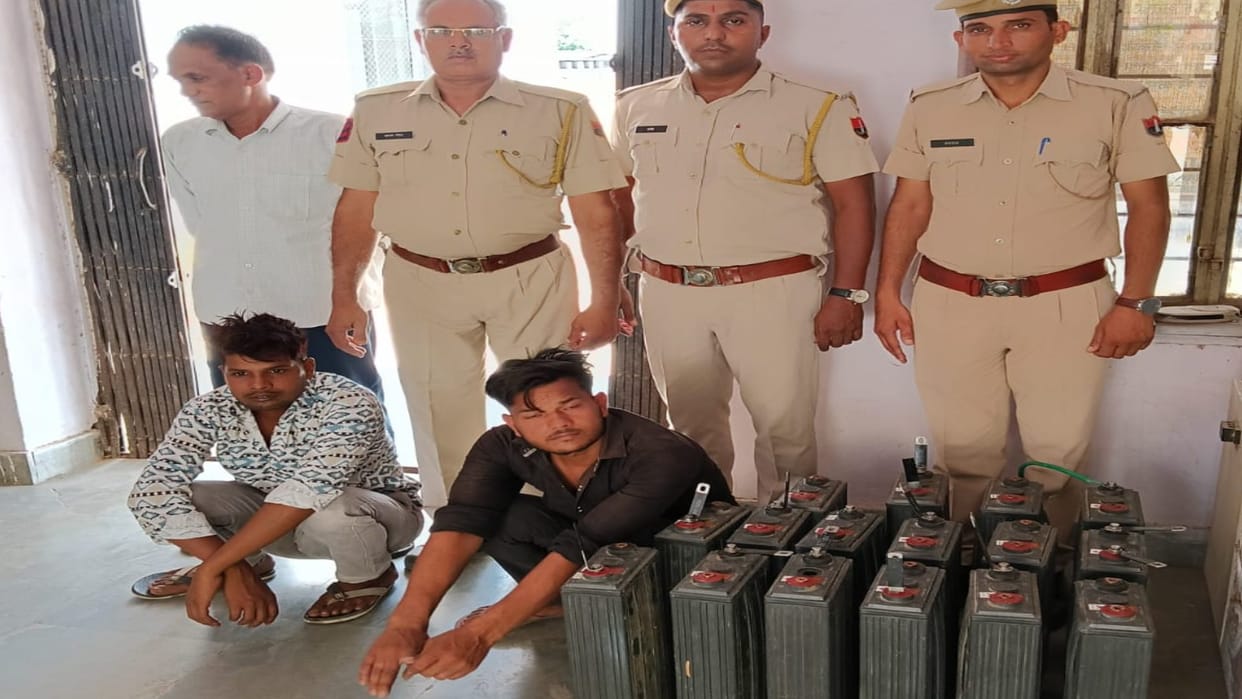 Gang stealing mobile tower batteries busted