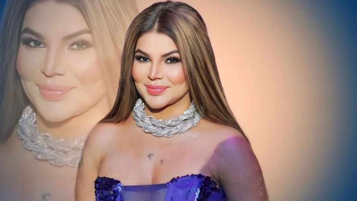 Rakhi Sawant is seen throwing a chair in the middle of the stage and walking of Indias Got Latent Video Viral