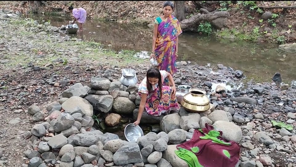 राष्ट्रपति के दत्तक पुत्रों को साफ पानी भी नसीब नहीं