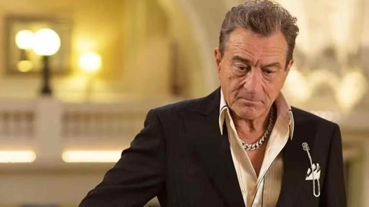 Robert De Niro faced consequences for his comment against Donald Trump lost the leadership award