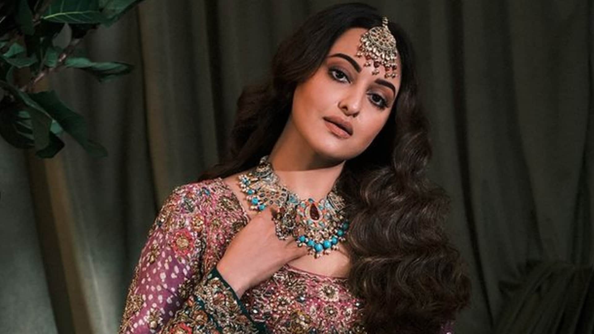 Sonakshi Sinha sold her Mumbai Bandra West apartment deal with 61 percent profit in 22.50 crore rupees