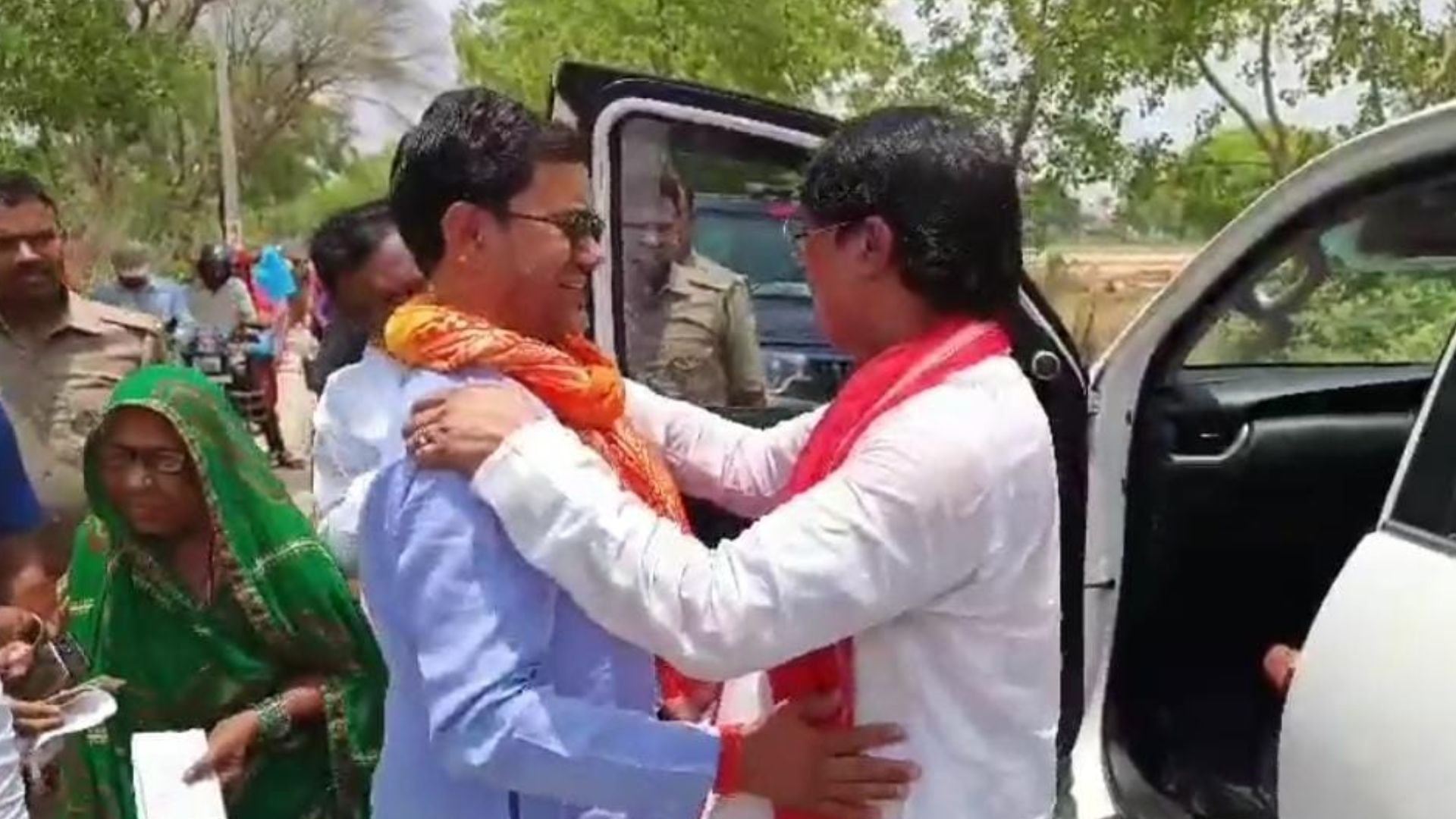 Lok Sabha Election Dinesh Lal Yadav Nirahua And Vijay Lal Yadav