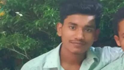 Gopalganj News: Uncontrolled tractor hits two brothers riding a bicycle, intermediate student died