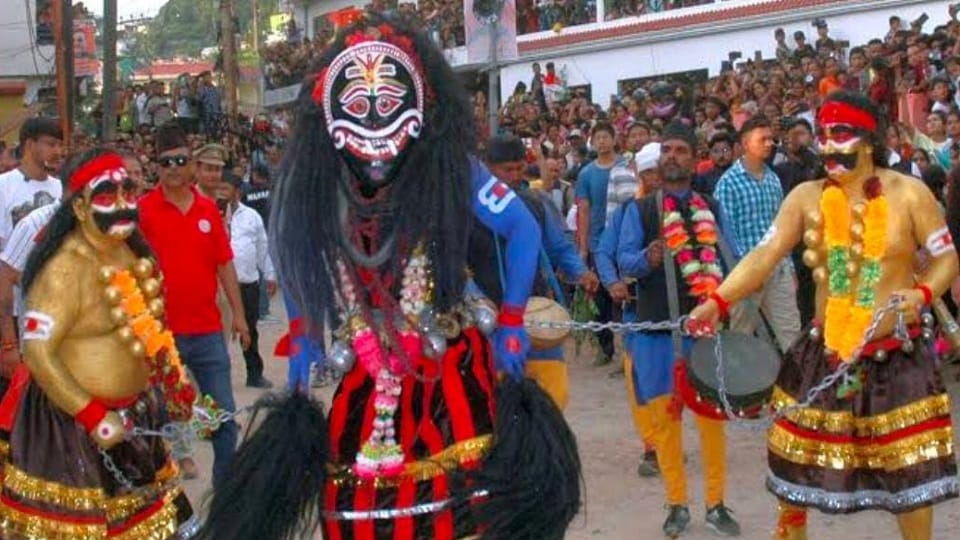 Masks started getting decorated for Hiljatra festival in Pithoragarh