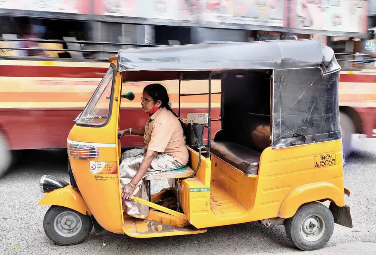 UP: Women will drive e-auto in seven cities of the state including Lucknow, preparations complete, proposal wi