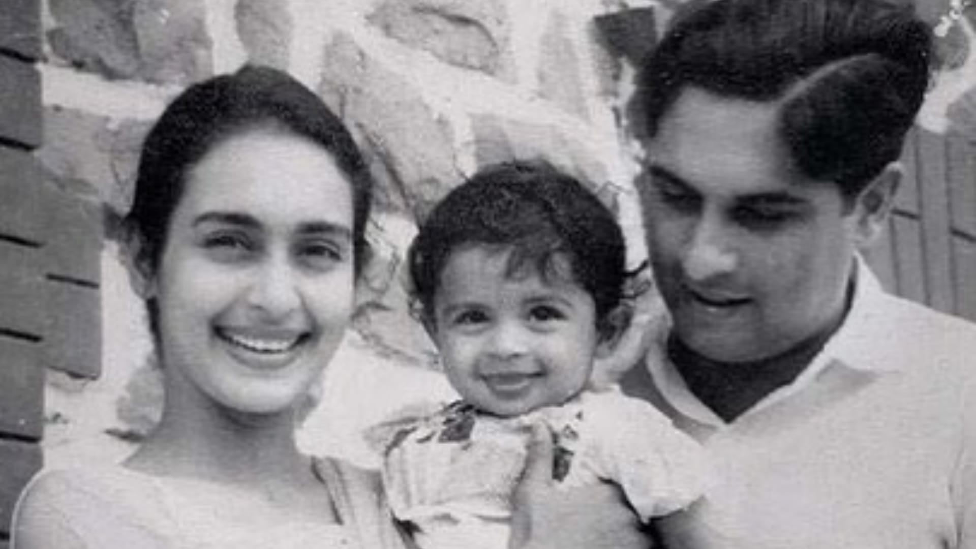 know about bollywood actress and former miss india late Nutan career life and films on her birth anniversary