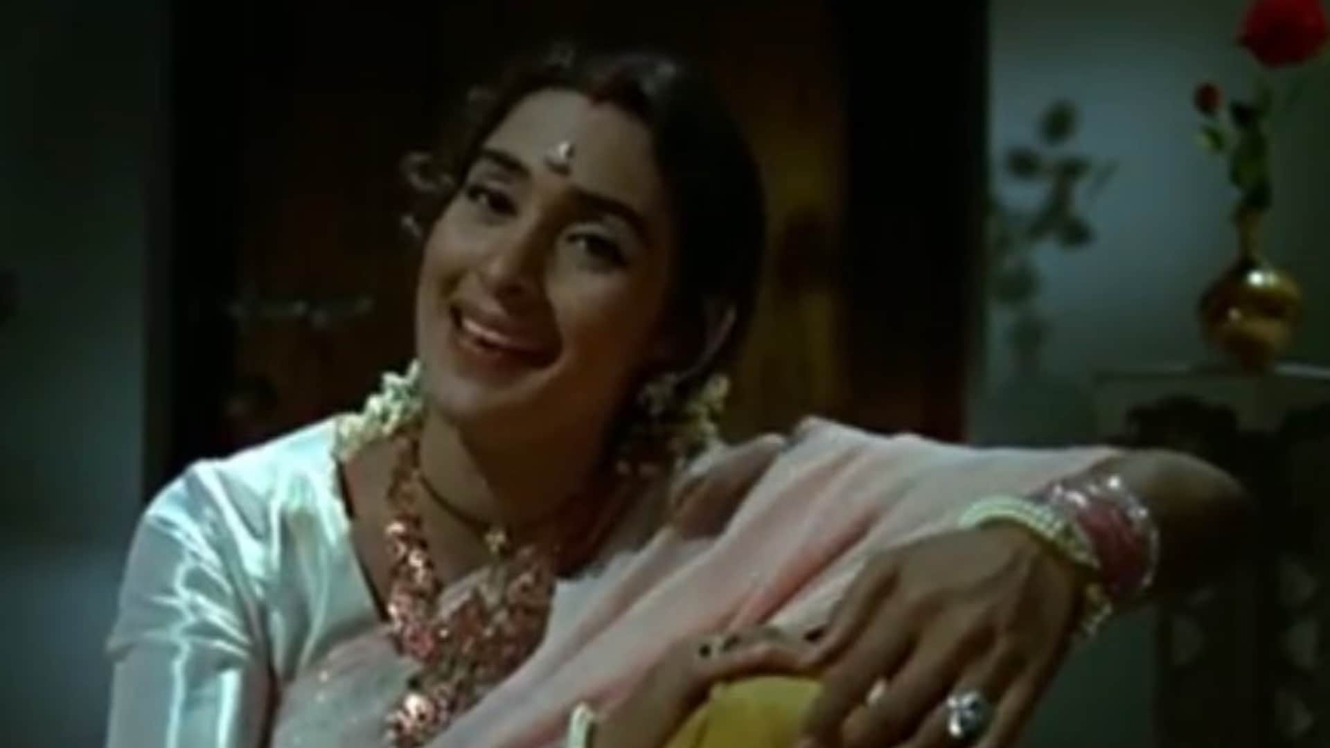 know about bollywood actress and former miss india late Nutan career life and films on her birth anniversary