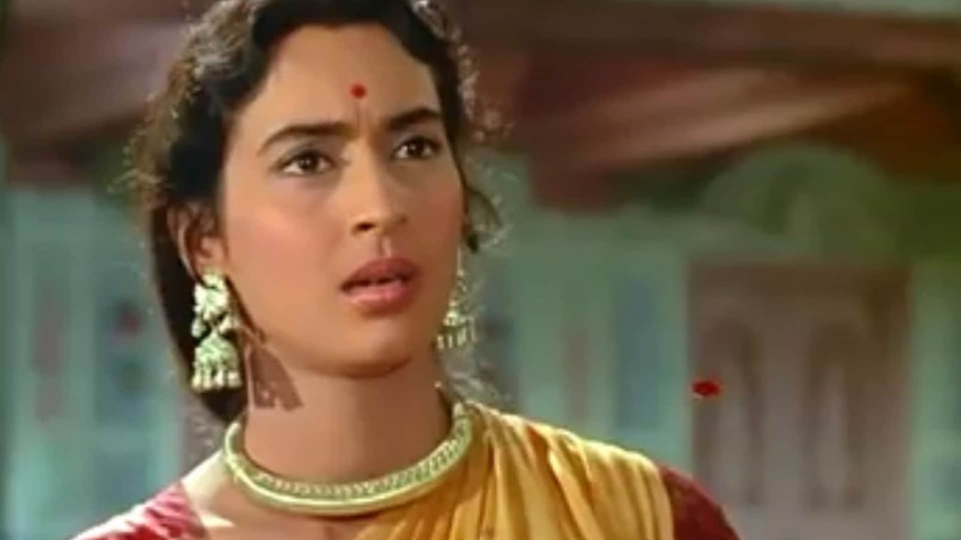 know about bollywood actress and former miss india late Nutan career life and films on her birth anniversary