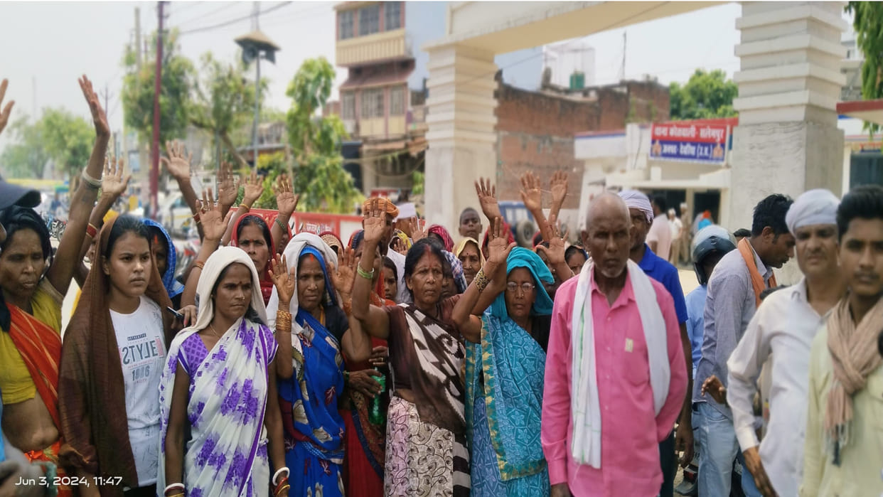 Angry villagers protested at the police station after the murder in Deoria was registered under a mild section