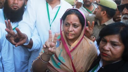 Samajwadi Party SP Rift Over Azam Khan MP Ruchi Vira and Ex-MP ST Hasan Lock Horns Amid Growing Tensions