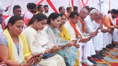 Moradabad Election Results: सपा की रुचिवीरा ने बीजेपी को हरा रचा इतिहास, इस सीट पर पहली महिला सांसद बनी Moradabad Election Results: SP Ruchiveera defeated BJP Sarvesh Singh, became the first woman MP