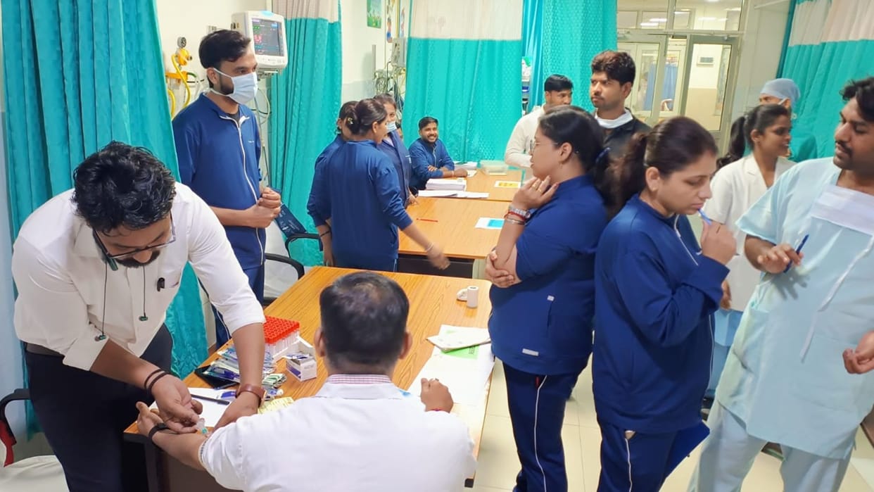 Hepatitis B vaccine given to health workers in BHU Trauma Center campaign run two phases