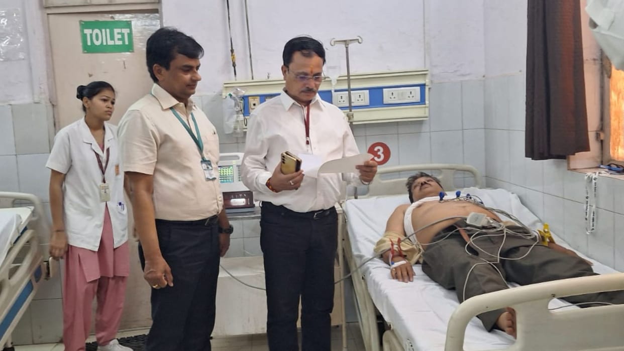 worker deployed on election duty suffered a heart attack his life was saved by thrombolysis in varanasi