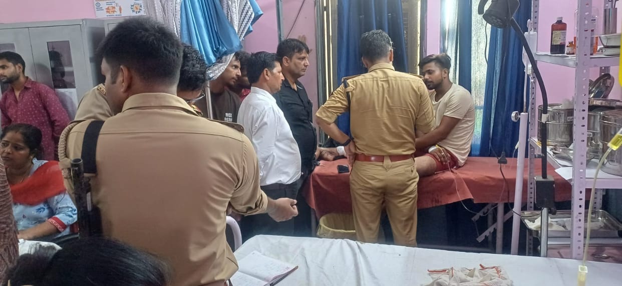 West UP News Live: man was called from his home and shot In Saharanpur, injured