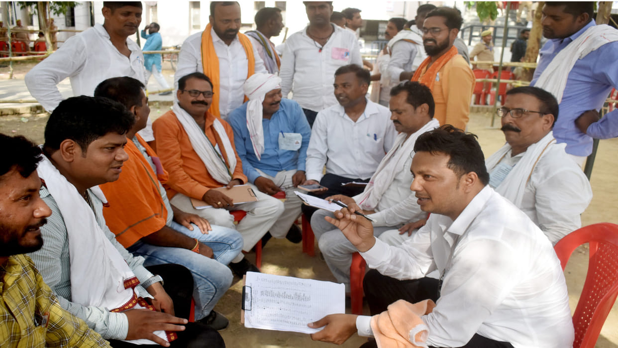 Showed overconfidence without understanding the situation...BJP slipped, In Gorakhpur