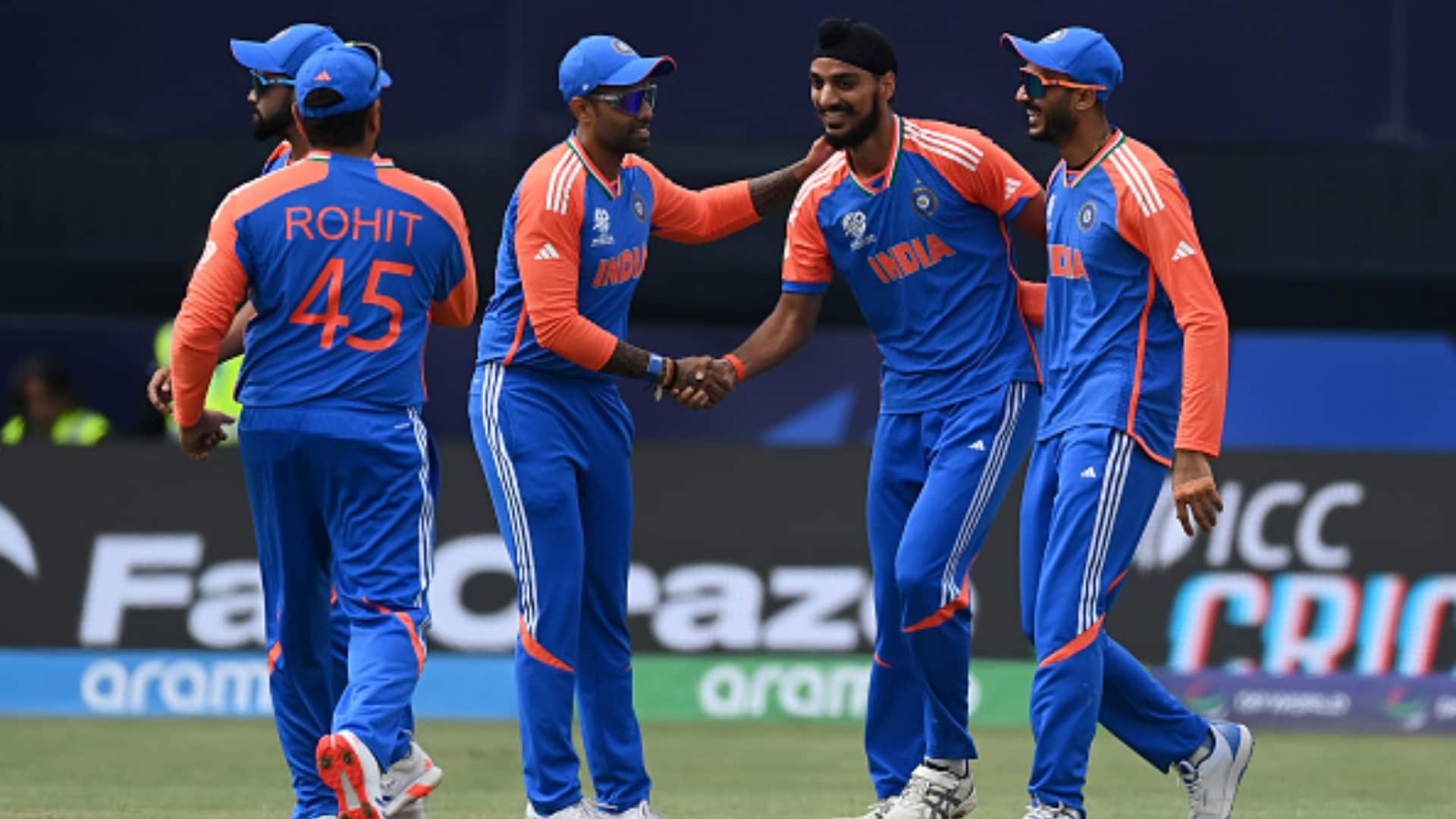 IND vs IRE: Rohit Sharma, Virat Kohli React on Siraj getting Best Fielder Award T20 World Cup 2024