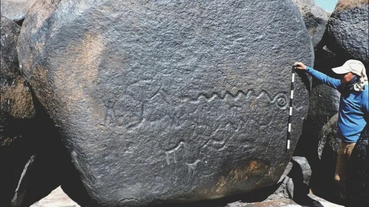 Science News 2000 Year Old Rock Art Including 140 Foot Long Snake Found In Colombia Venezuela Border