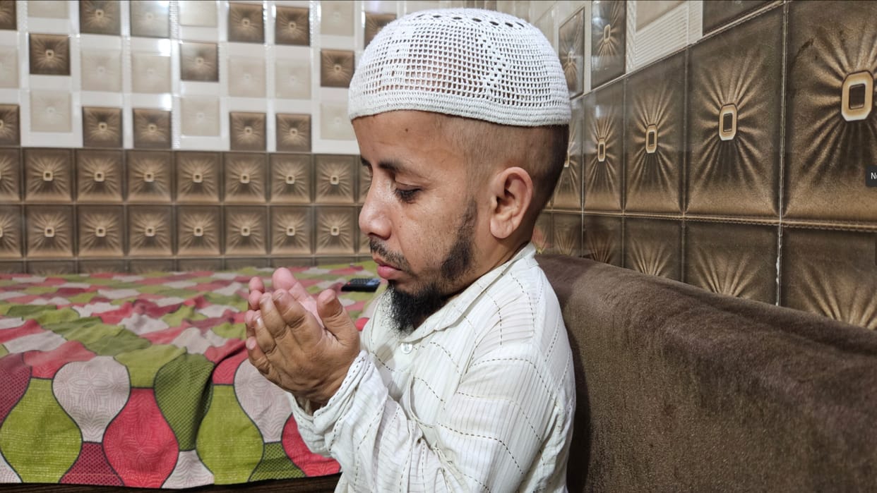 2.5 feet tall Azim Mansuri of Shamli has prayed for Rahul Gandhi to become Prime Minister