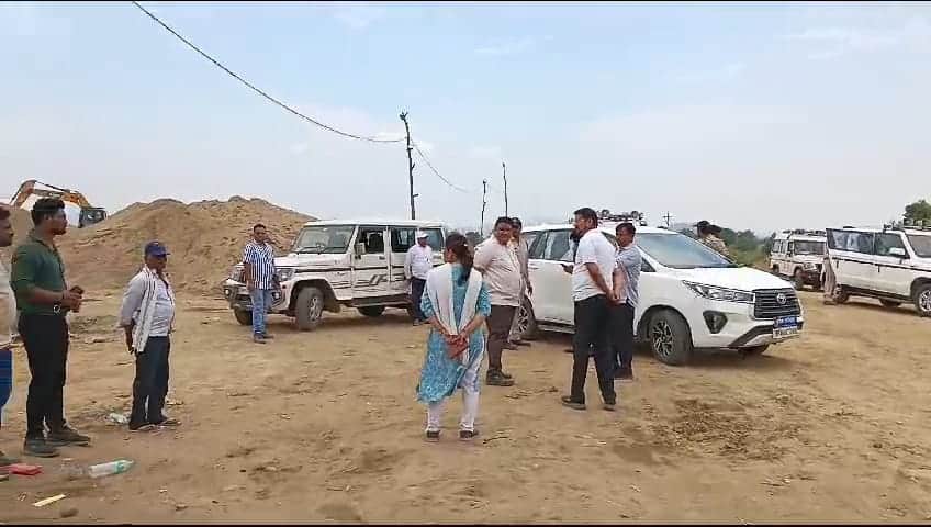 MP News: Big action on illegal sand mining in Betul, fine of Rs 137 crore and Pokeland-JCB fine of Rs 1.25 cr