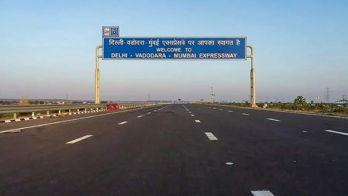Difference between Highways Expressways and Access Controlled Highways in India know details