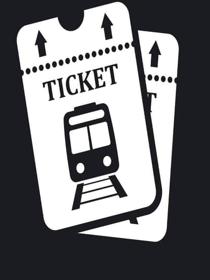 Jhansi: Unable to get confirmed tickets in trains, passengers disappointed