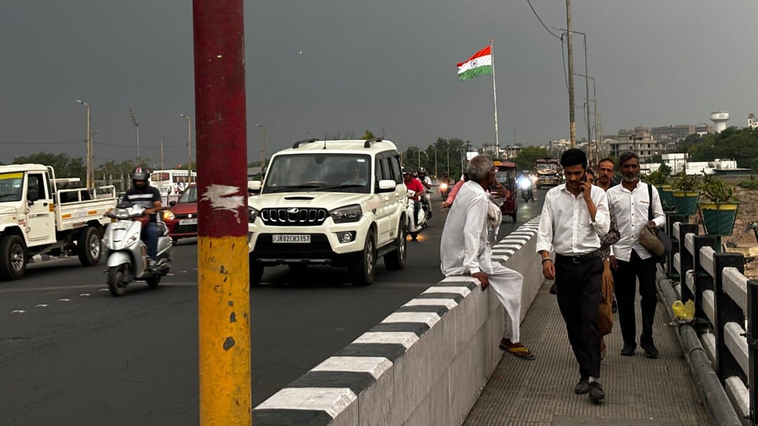 weather is continuously changing across Jammu and Kashmir including valley ande plains
