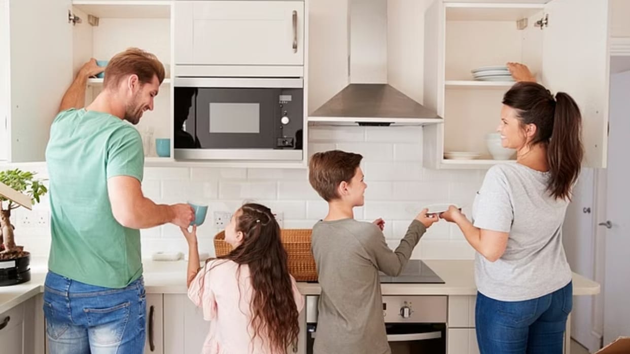 Parenting Tips If you are getting stressed while taking care of the child Know these Tips to Handle stress