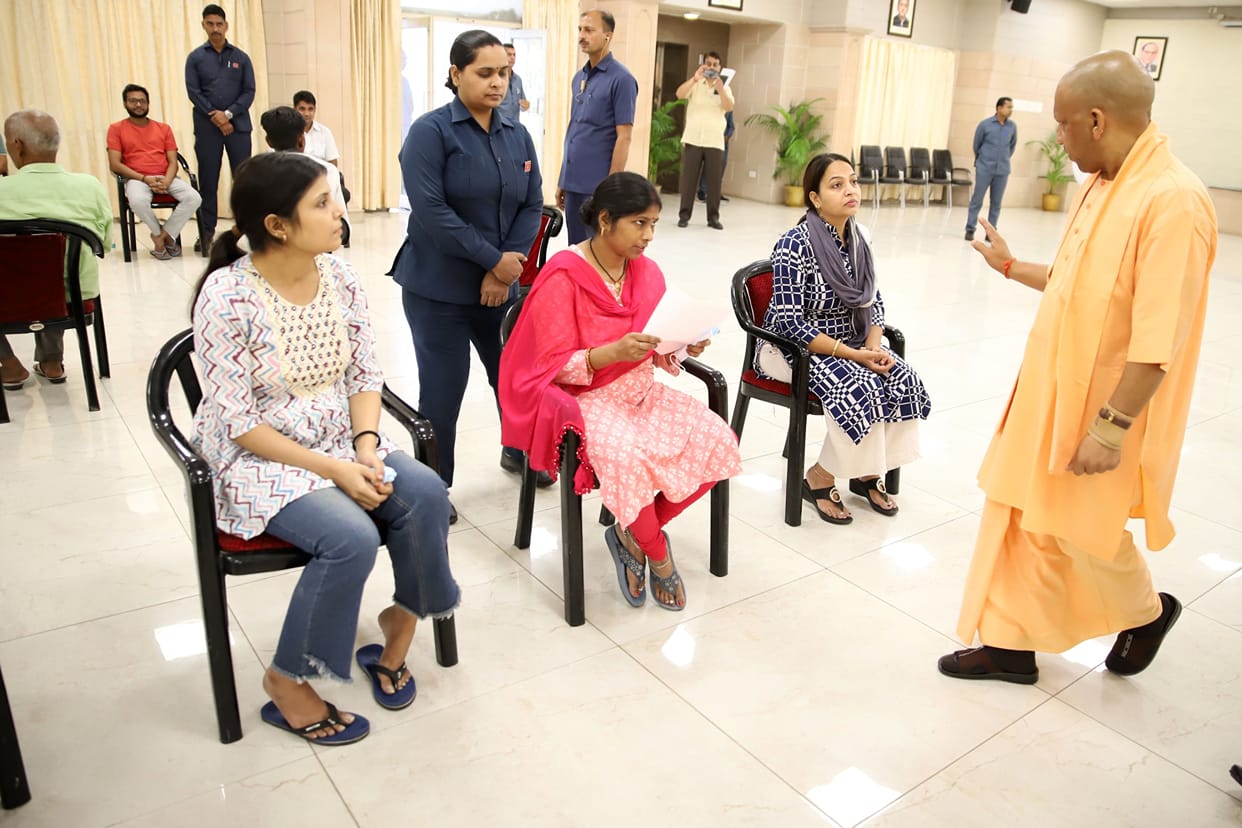 UP: CM Yogi resumes 'Janata Darshan' program, which was closed after the announcement of elections