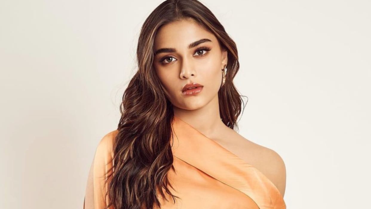 Saiee Manjrekar said Auron Mein Kahan Dum Tha was made with all the heart disappointed with low earnings