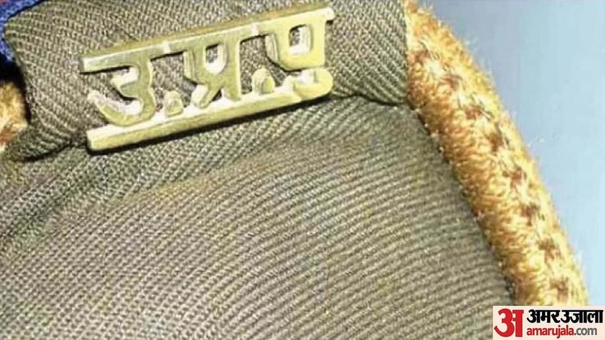 Eight policemen including four extortionist inspectors of Ghatampur police station suspended