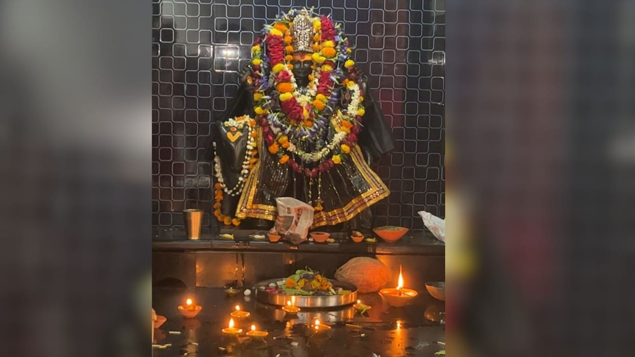 Shani Sade Sati 2025 Do not do these 5 things even by mistake otherwise poverty can come to the house