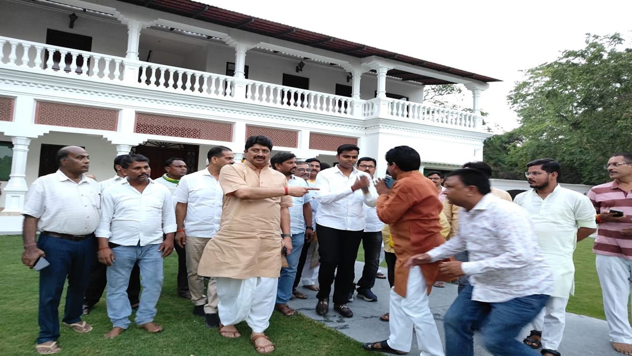 Kaushambi MP Pushpendra Saroj reached