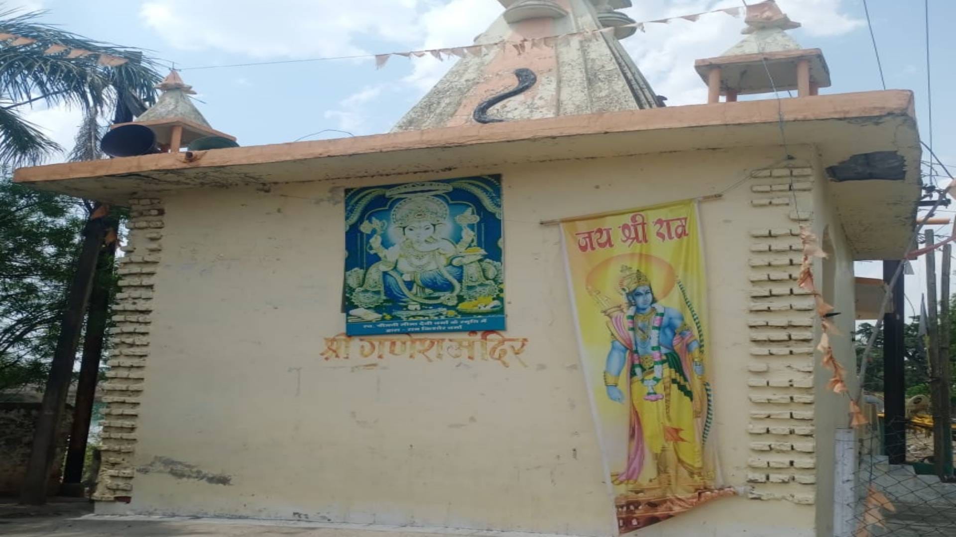 मंदिर में चोरी